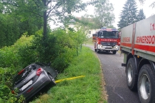 Jungwald verhinderte Absturz über Waldböschung_2